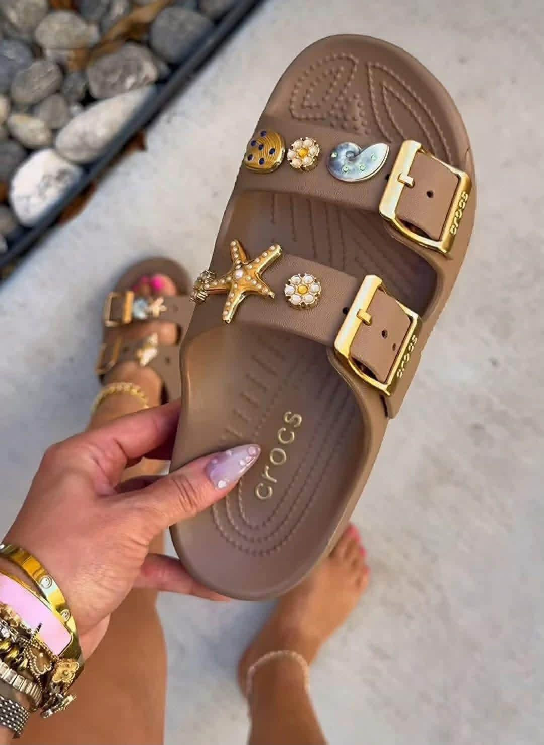 Crocs Brown